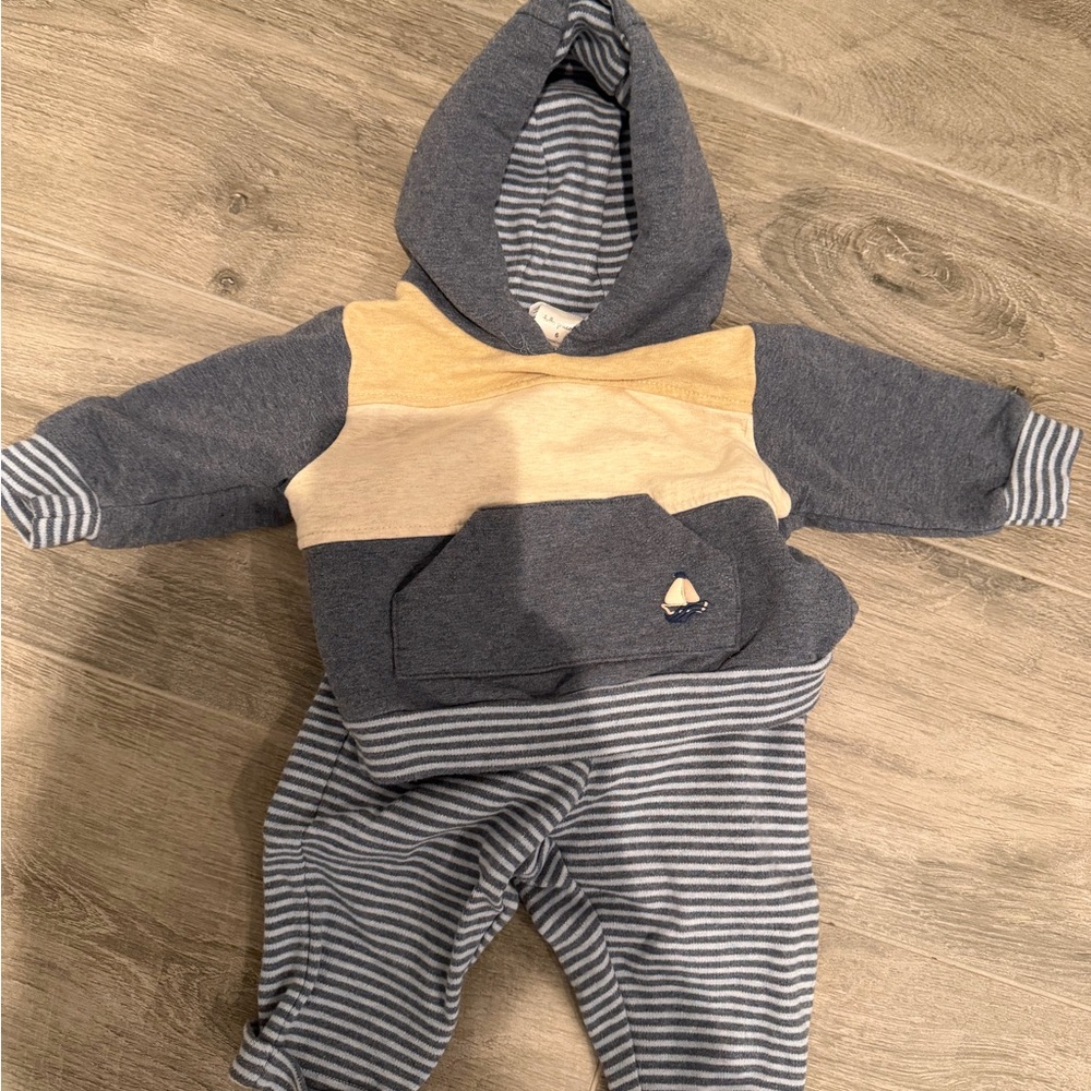 Baby Hooded Matching Set in Navy and Cream